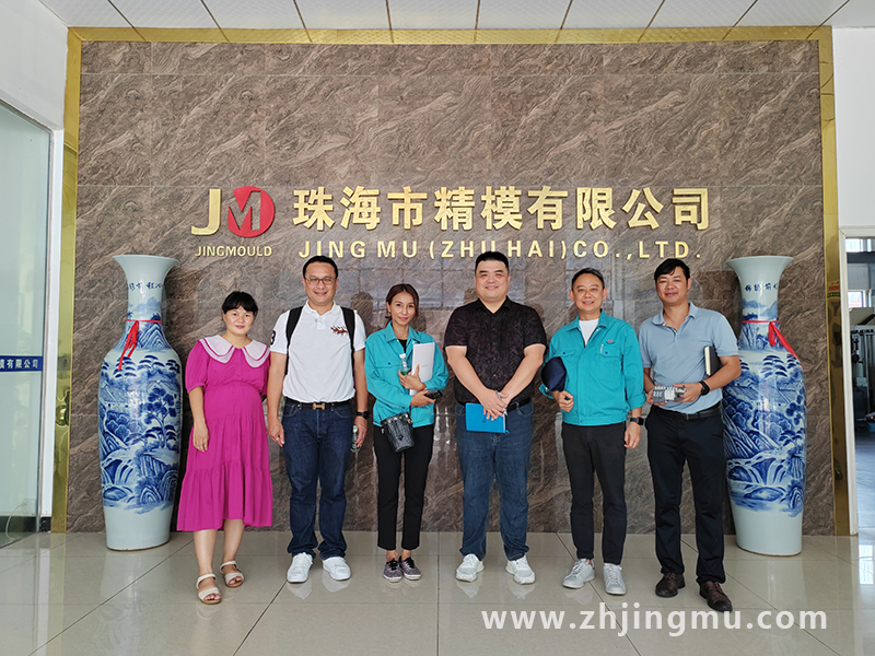Thai Customers Visited Our Company For A Customized Plastic Electric Ventilation Exhaust Fan Mold Project