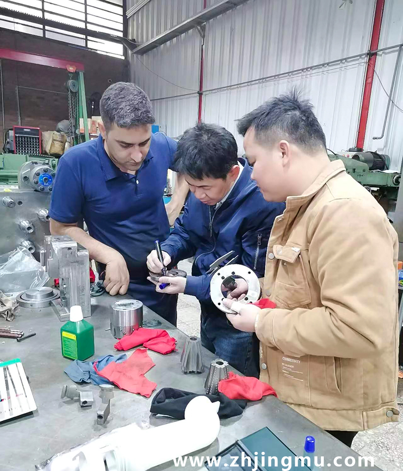 Jingmu Mold Company Provides ODM Services Middle East Maintenance Service Points Mold Maintenance And Assembly Technical Guidance