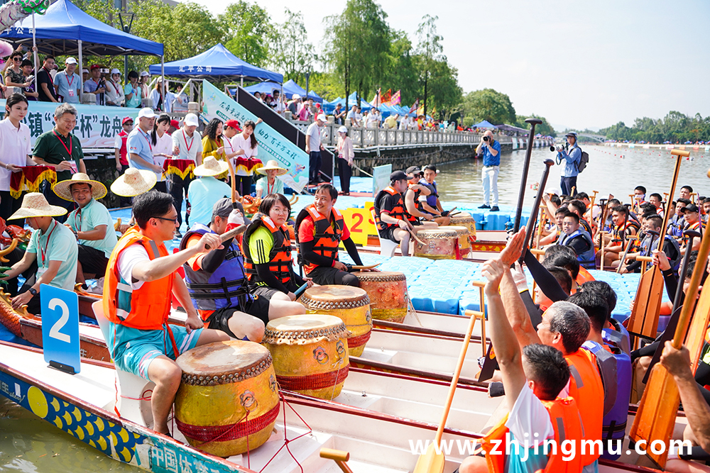 2024 China Dragon Boat Festival Special Race Eating Zongzi