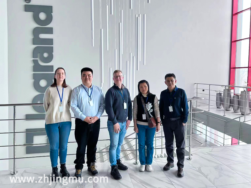 Jingmu Injection Technology Director visits Russian Legrand customers and VM Partners