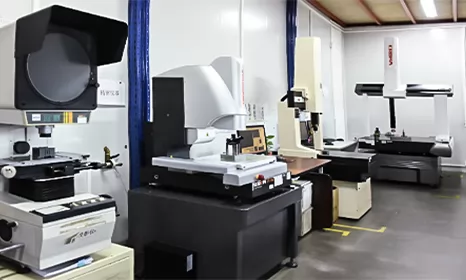 Injection parts inspection machine
